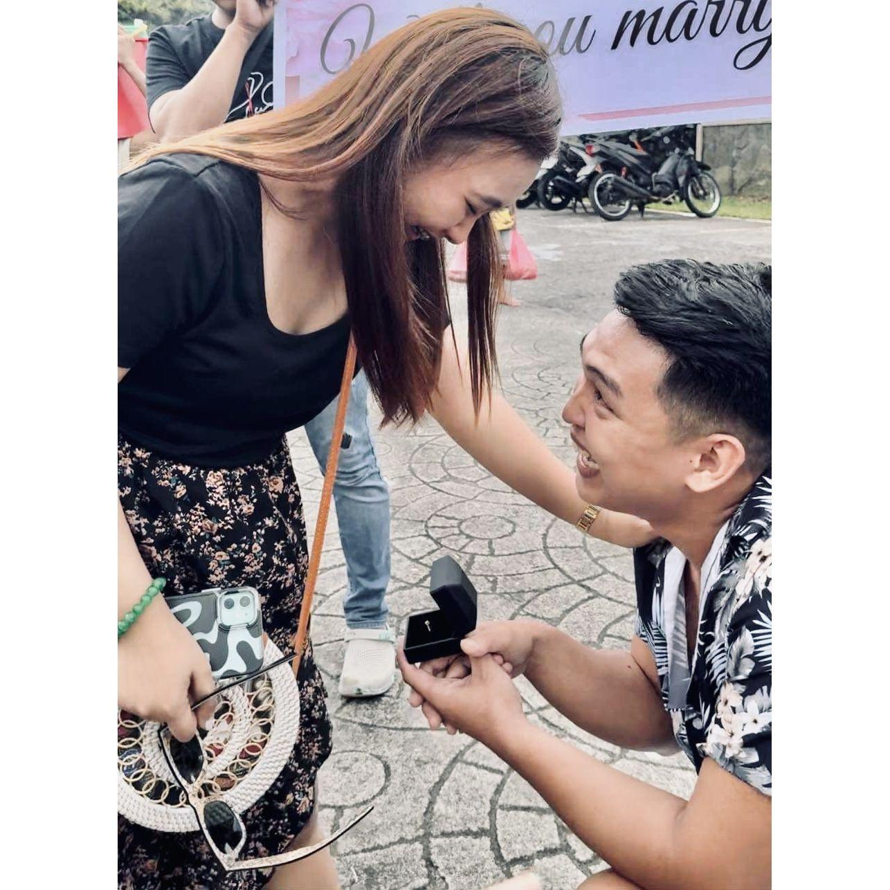 ๐ฃ๐ฑ๐ฎ ๐๐ป๐ธ๐น๐ธ๐ผ๐ช๐ต (March 29, 2024): That magical moment when we said โYesโ to forever, sealing a promise we knew we were meant to keep.