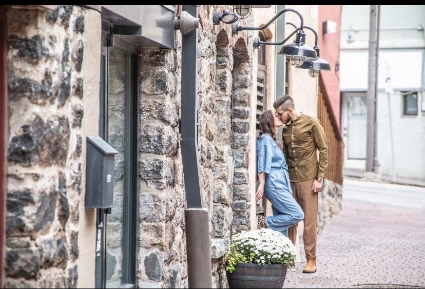 The Wedding Website of Mackenzie Swift and Anthony Mengoni