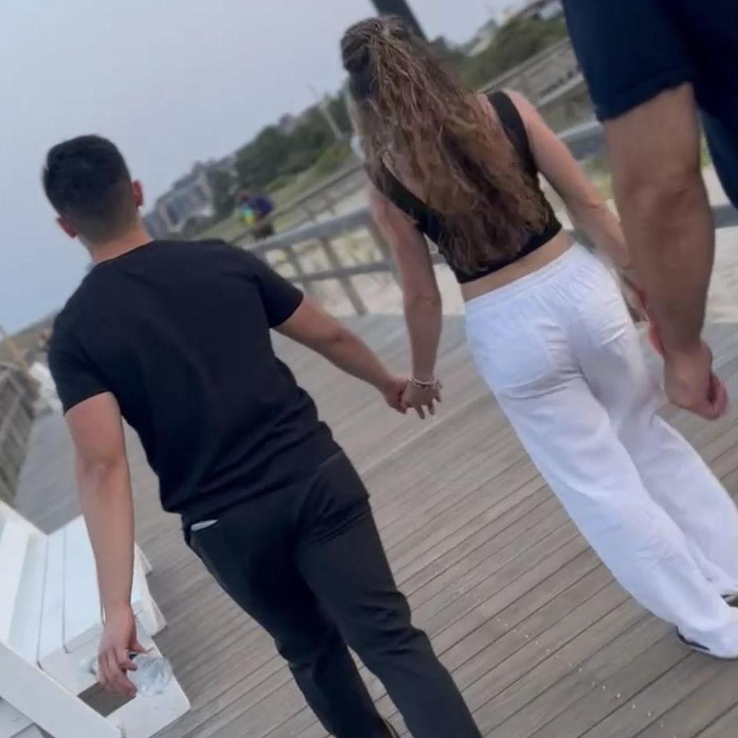 Summer weekend trips to Bethany Beach with our friends and Anastasia's family are the best <3.