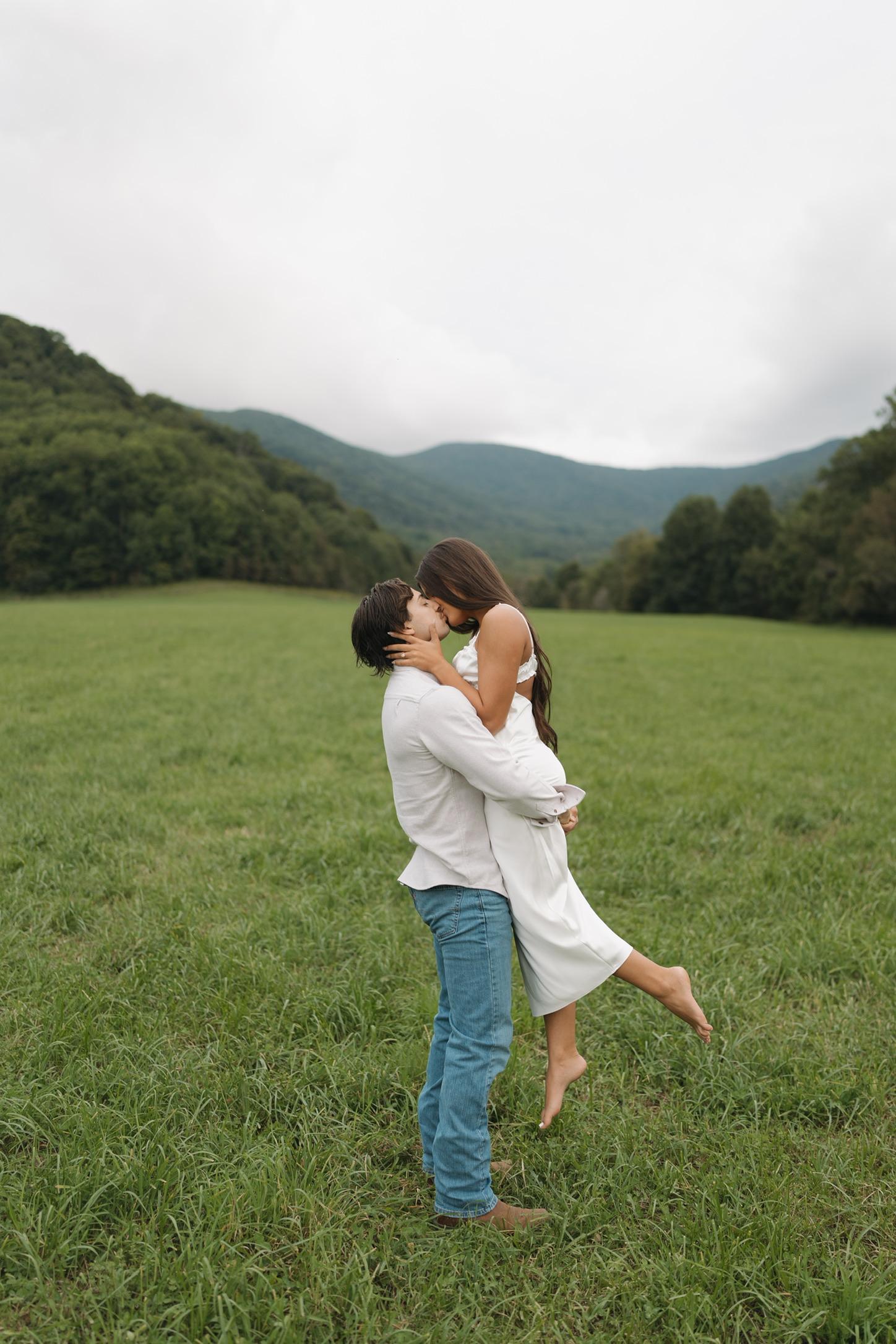 The Wedding Website of Kenzie Birchfield and Hunter Shell