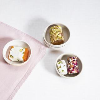 Shell Bisque Tiny Bowl, Set of 4