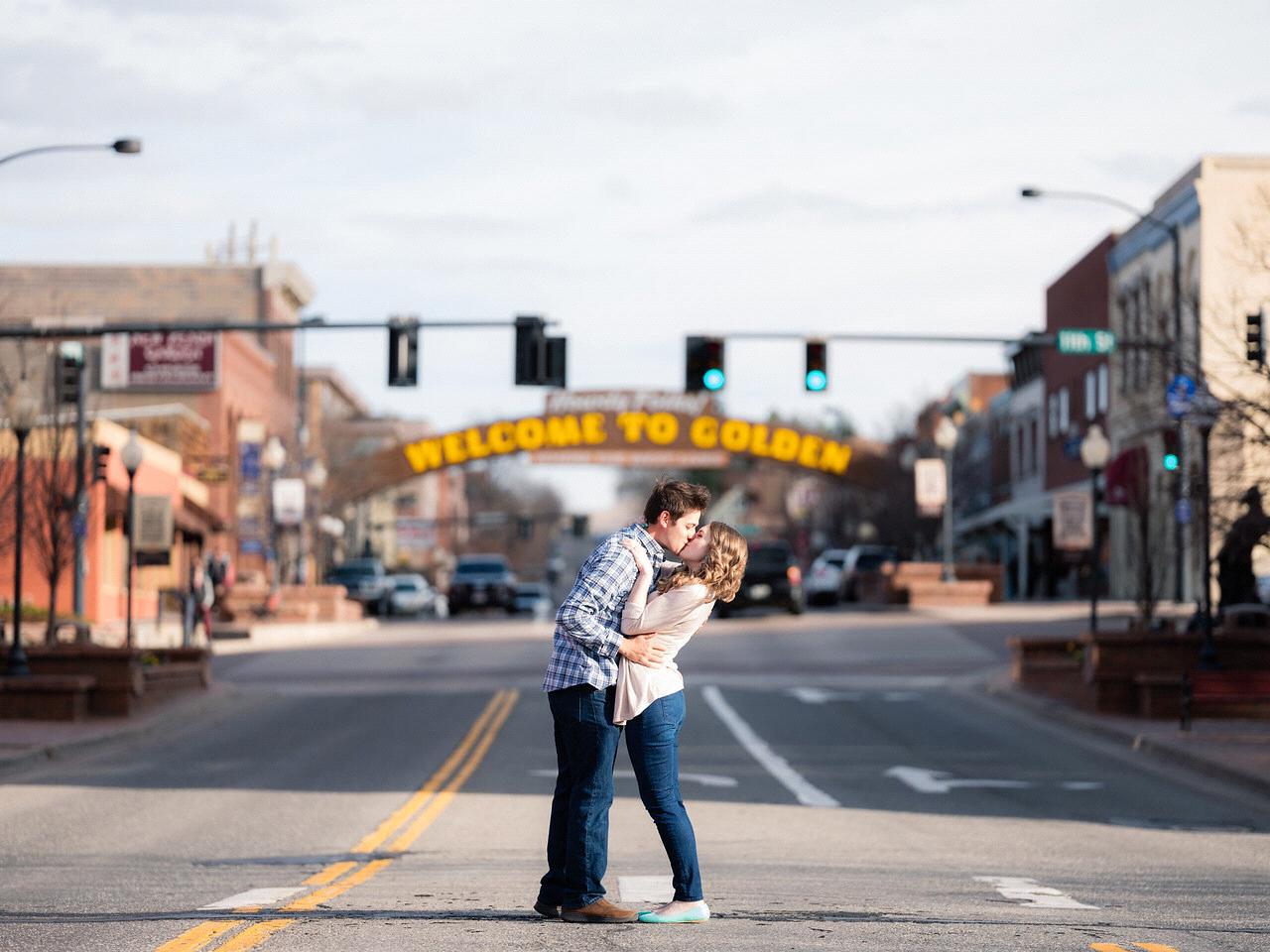 Love feels like time stands still