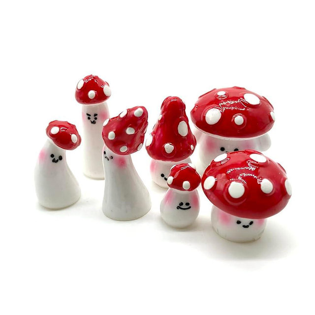 Aliotech 7pcs Red Mini Mushrooms Crafts Little Fairy Garden Mushrooms Tiny Resin Mushroom Decor Fake Mushroom Miniatures Statue for Bonsai Micro Landscape Craft