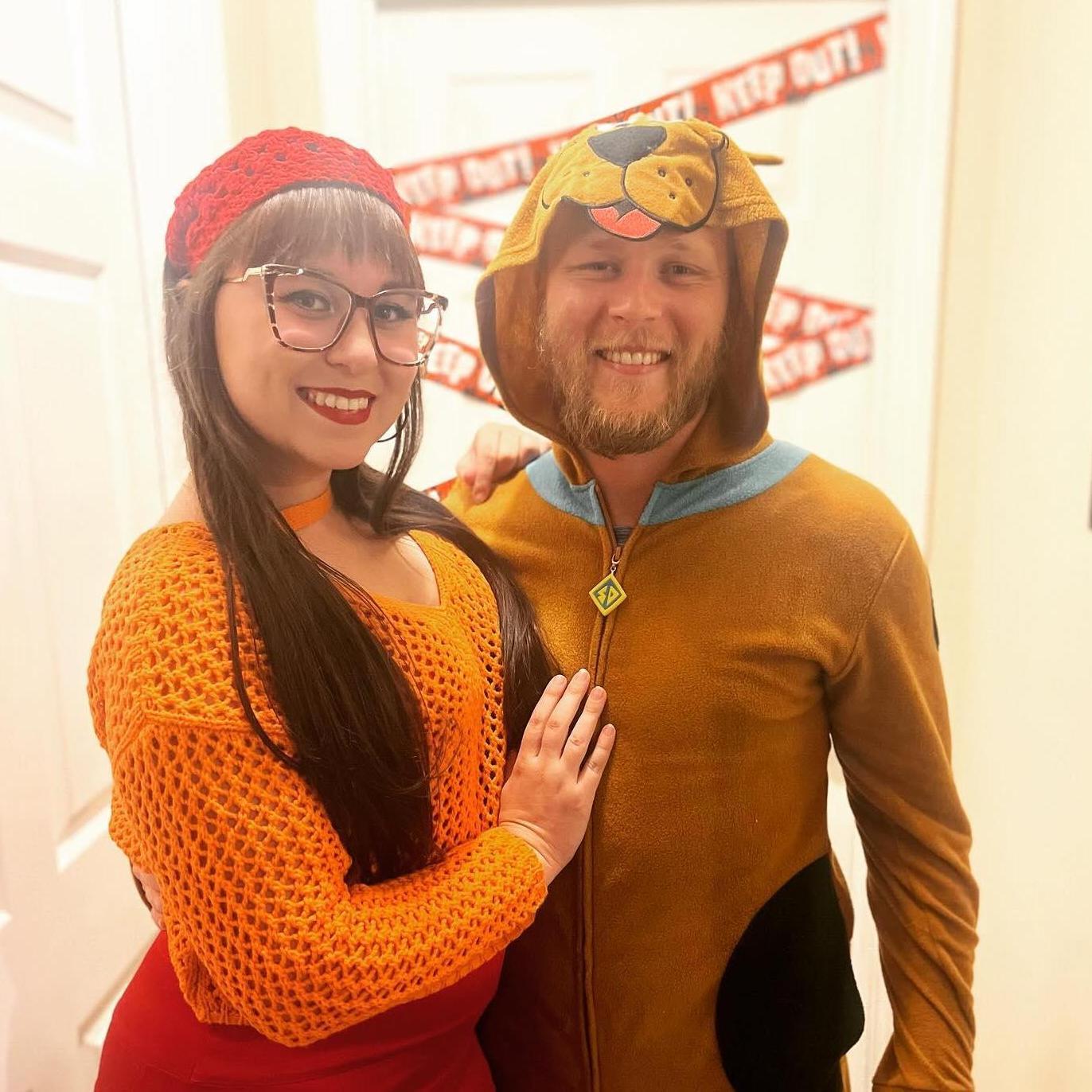 10.21.23 Libby & Drew as Velma and Scooby for a Halloween house party