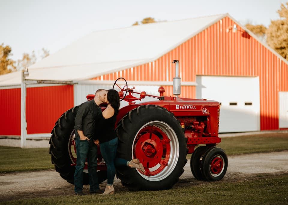 The Wedding Website of Lindsey Maldonado and Tyler Hawk