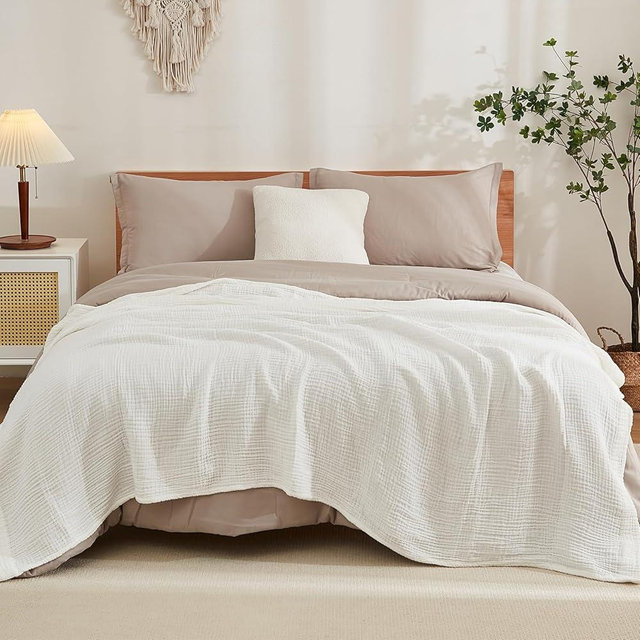 EMME Cotton Blanket King Size for Bed Soft Muslin Blankets 108"x90" Lightweight Breathable Layering Blanket Bedspread Coverlet All Season Gauze Blanket, White