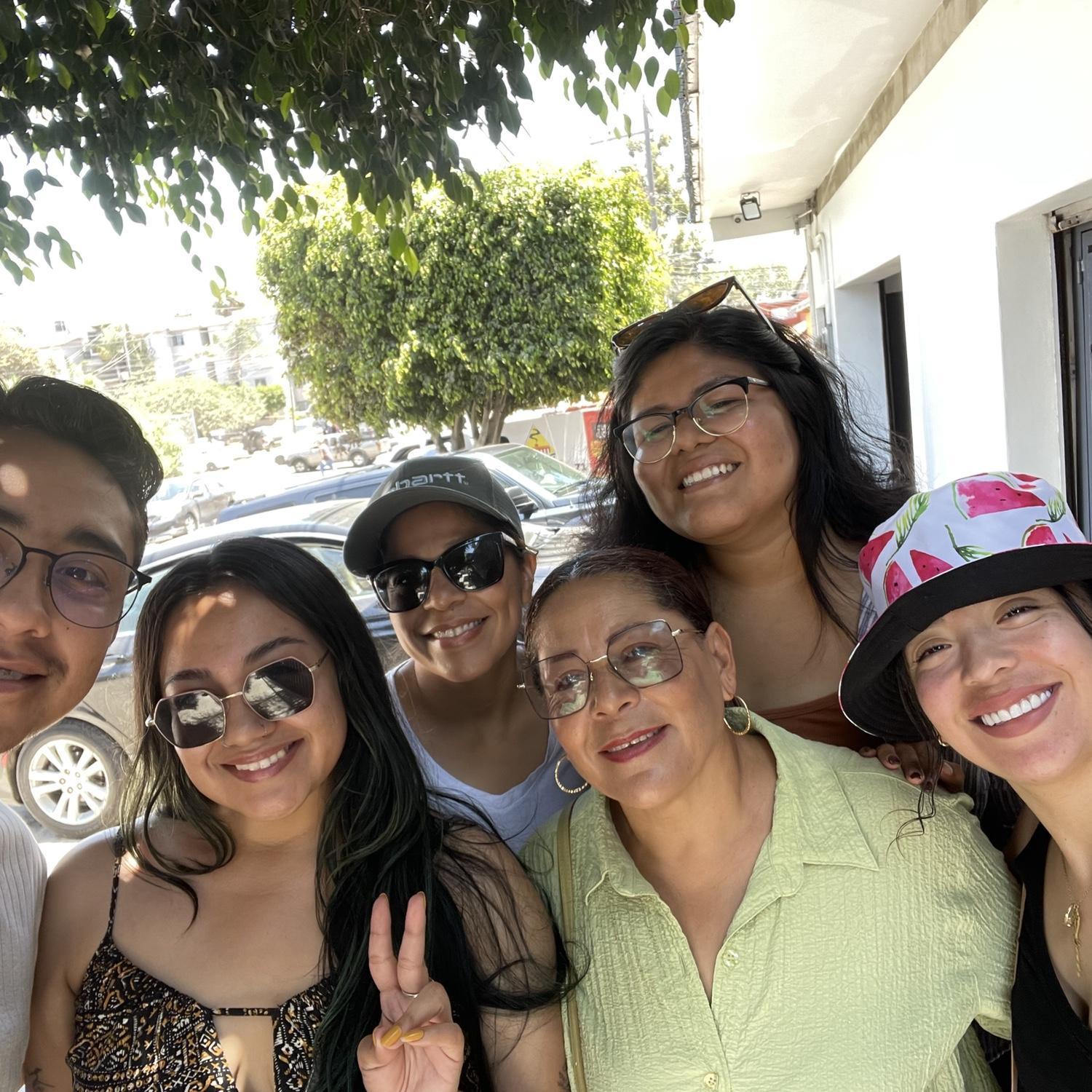 Meeting Irma’s Grandma & Tia!