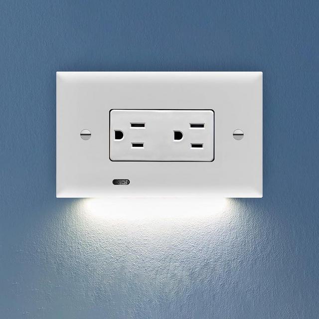 SnapPower GuideLight 2 Plus - LED Bright/Dim/Off Light Sensor Night Light - Electrical Outlet Wall Cover Plate for Horizontal Décor Outlets - White (2 Pack)