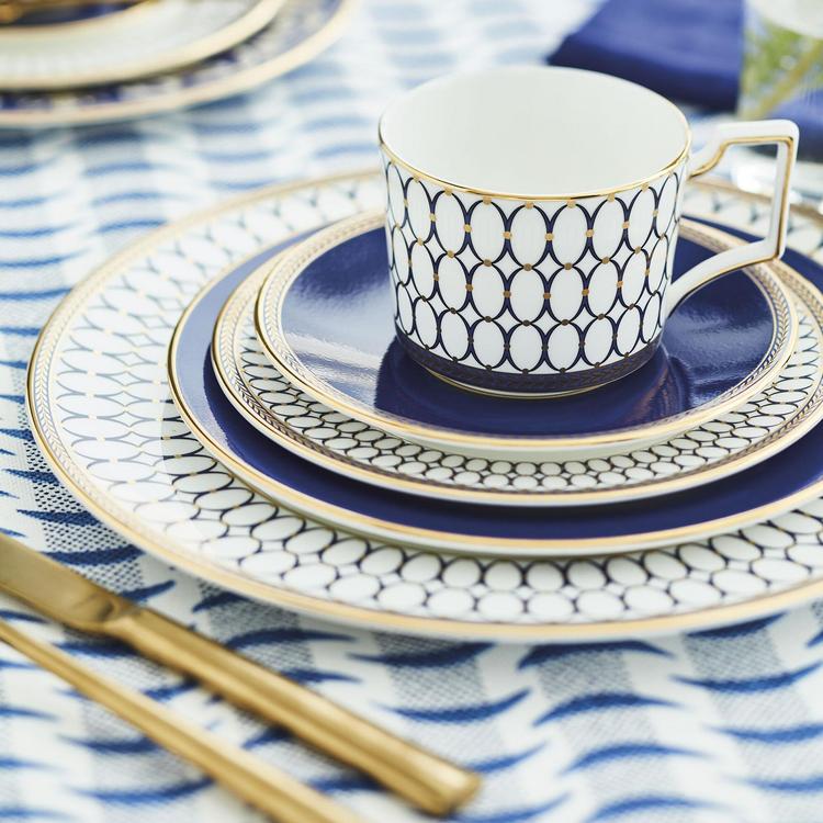 Wedgwood, Renaissance Gold Dinner Plate Zola