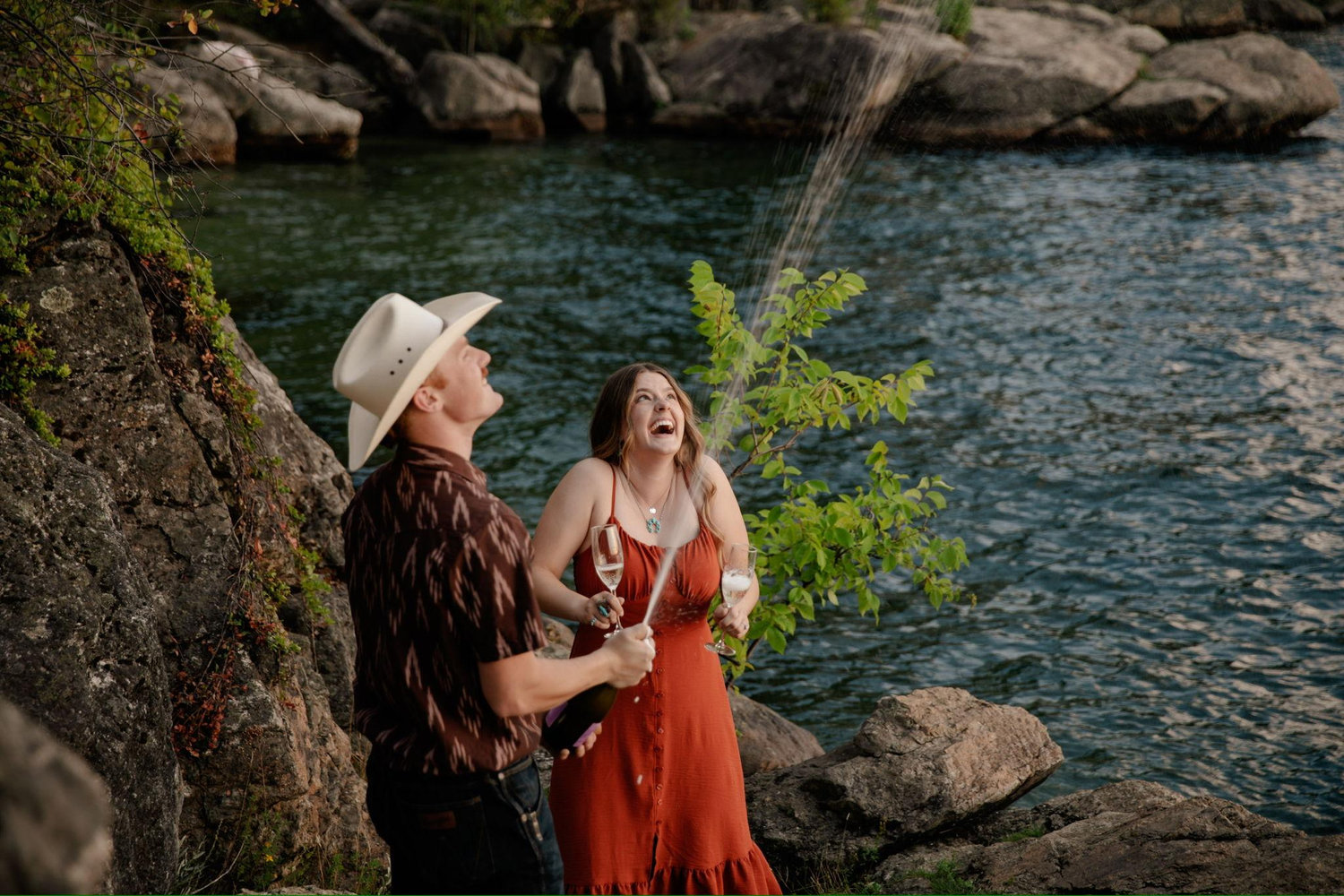 The Wedding Website of Ahnaleisa Hodges and Chandler Rogers