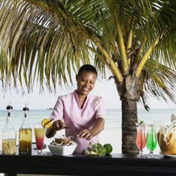 Traditional Seychelles Cocktail Experience
