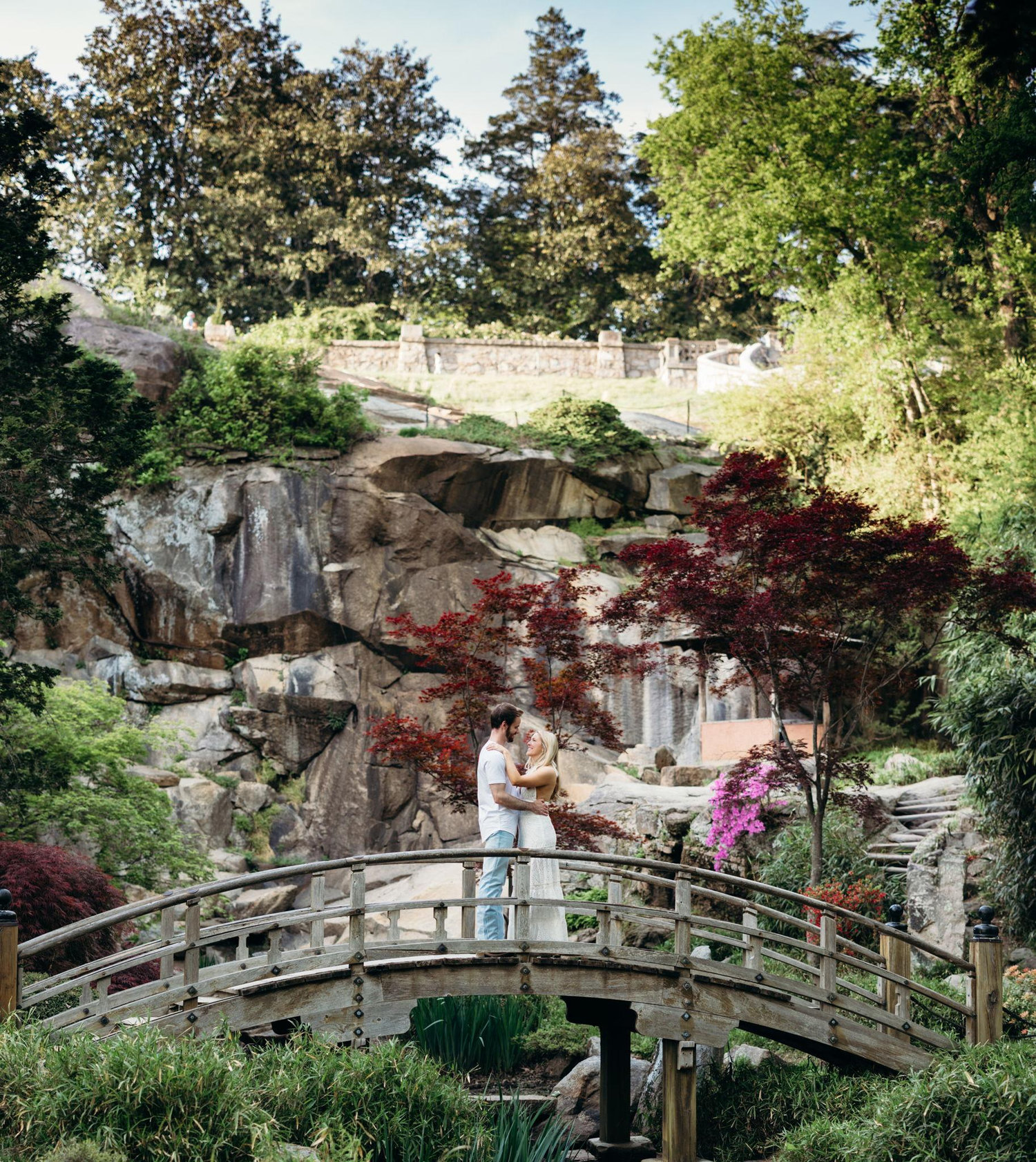 The Wedding Website of Lindsay Diamond and Cameron Jones