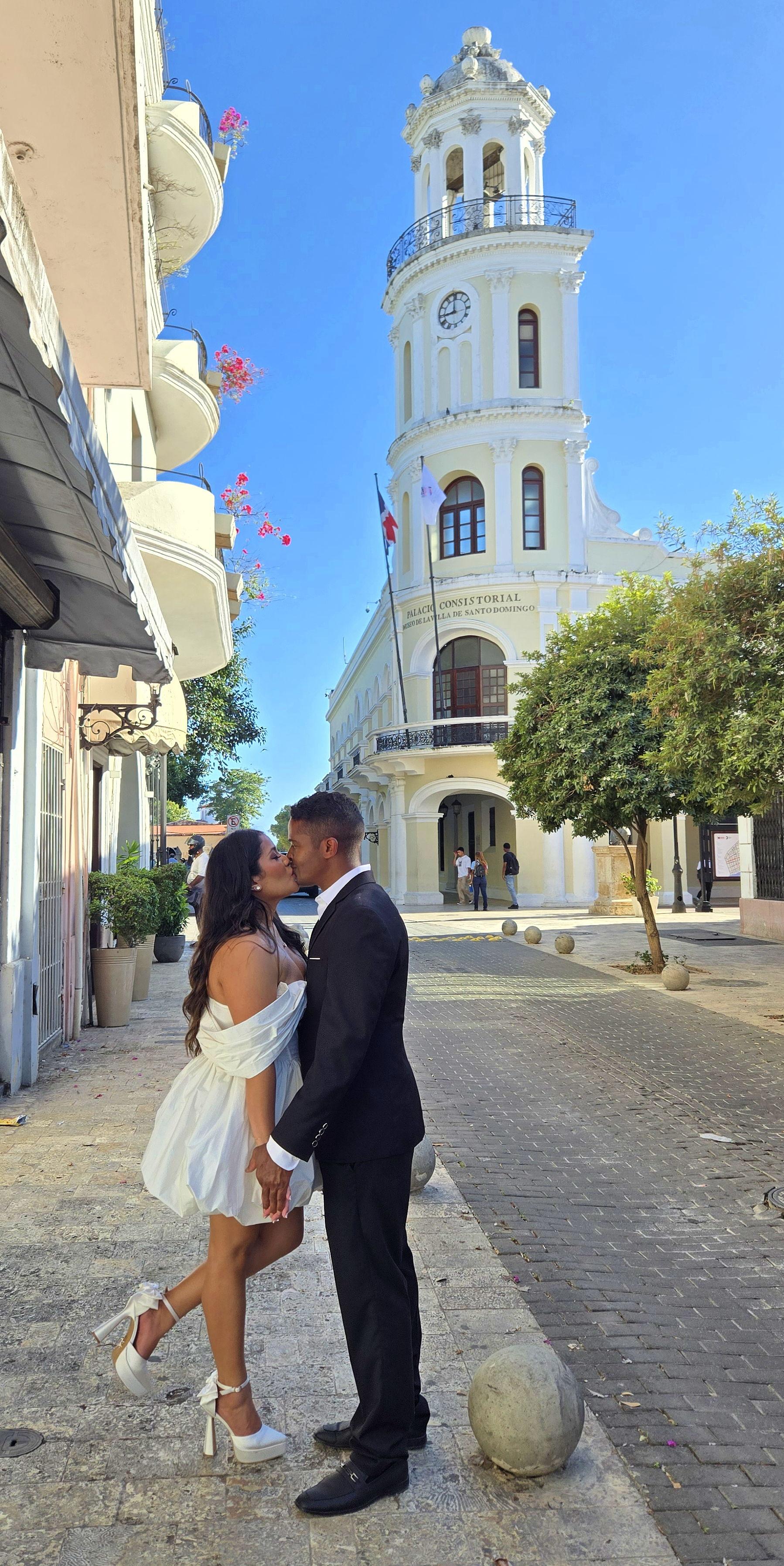 The Wedding Website of Daisy Amaro and Victor Diaz