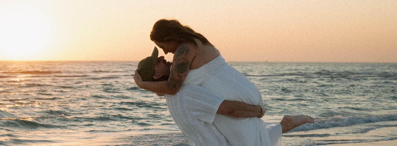 The Wedding Website of Zoë Kasper and Scotty Crane