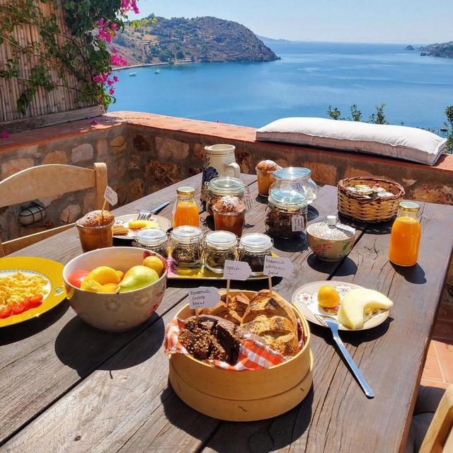 Breakfast for Two in Greece