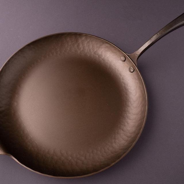 Smithey Ironware - Forged Carbon - 12” Farmhouse Skillet