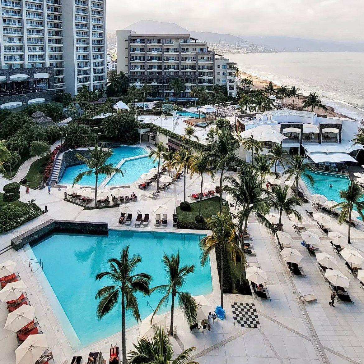 The Wedding Website of Flavia Fernandez and Alejandro Gil