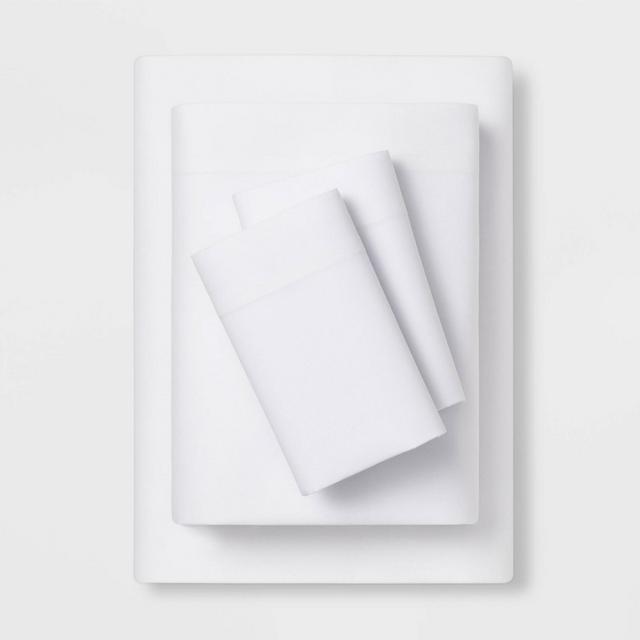 Full Easy Care Solid Sheet Set White - Room Essentials™