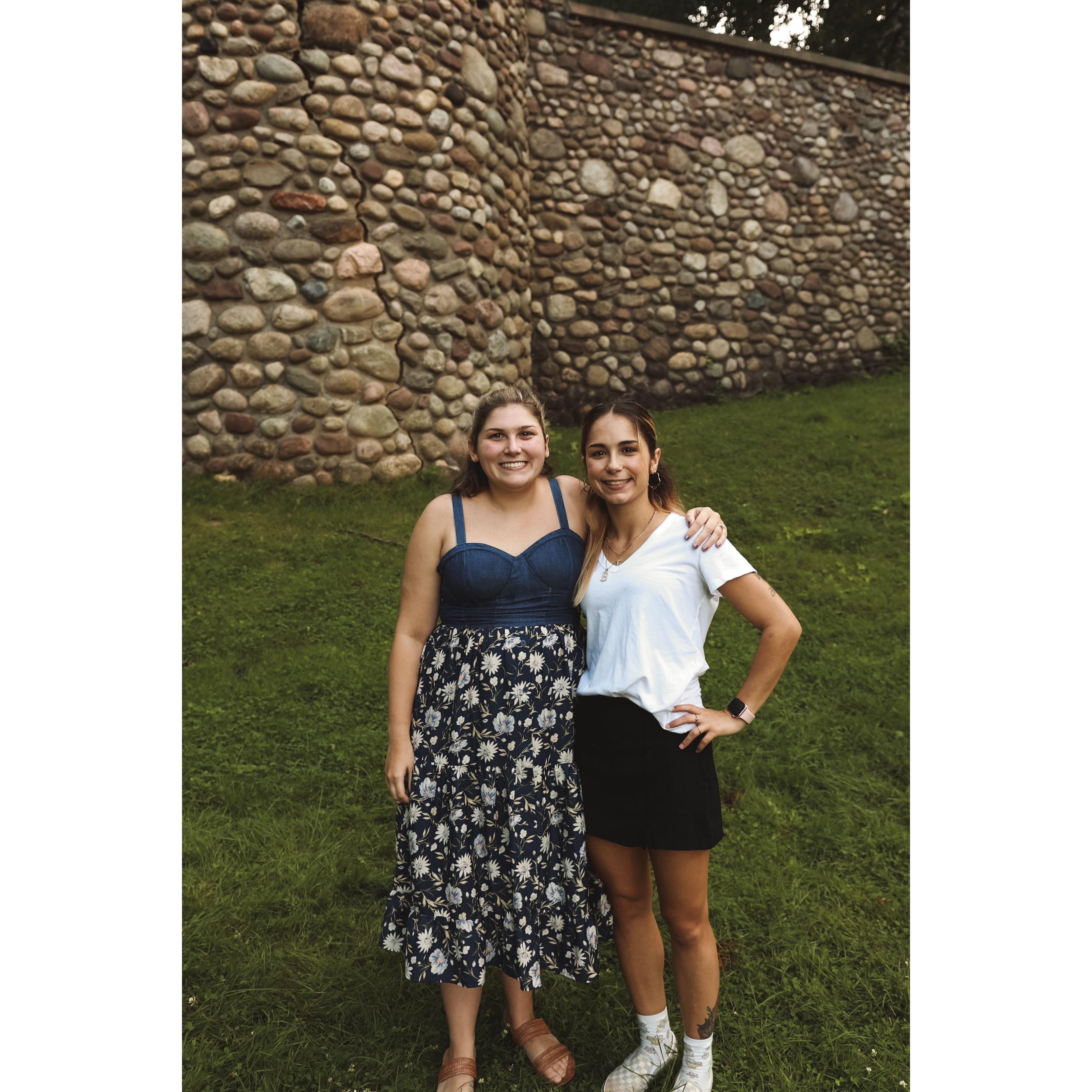 Madison with her Maid of Honor, Baillie Latour