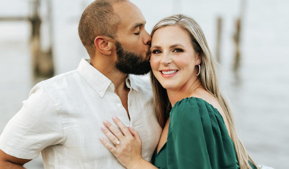 The Wedding Website of Kaitlin Kraus and Deshawn Viers