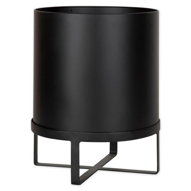 Kate and Laurel Bracey 14.5-Inch Diameter Freestanding Planter in Black