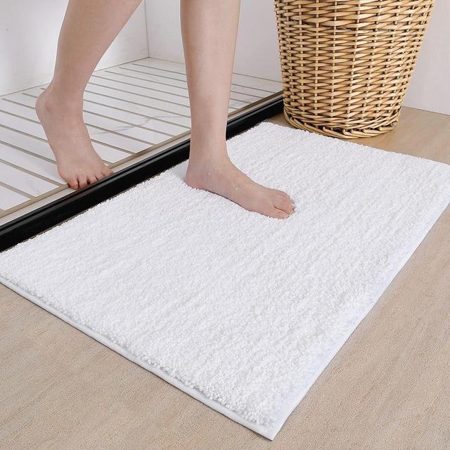 Color&Geometry White Bathroom Rugs - Absorbent, Non Slip, Soft, Washable, Quick Dry, 16"x24" Small White Rug White Bath Mats for Bathroom, Microfiber Shower Mat Bath Rug Bathroom Carpet