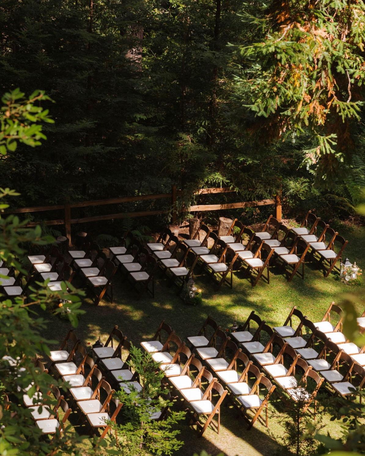 The Wedding Website of Danielle Lathrop and Max Beaudry