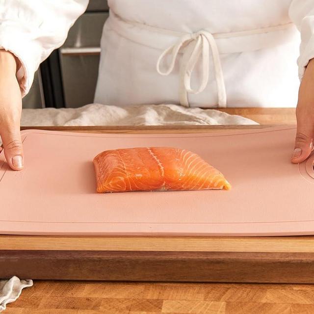 TPU Cutting Board Flexible Mat, 14.5" x 9" Nonslip Korean cutting board for kitchen, BPA Free Flexible Chopping Board, TPU Material Double-sided Dishwasher Safe Cutting Board