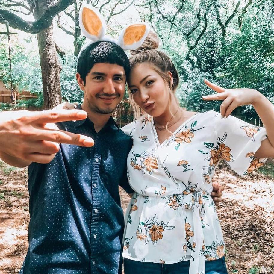 04/2019 - Our 7th Easter together