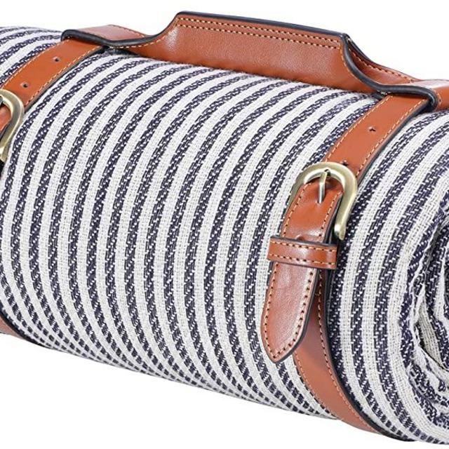 Picnic Blanket Waterproof Extra Large | Beach Blanket Sand Proof Oversized Waterproof | Great Festival Blanket and Picnic Mat | Water Resistant Heavy Duty Wet Lawn Blanket Backing for Outdoor Picnics