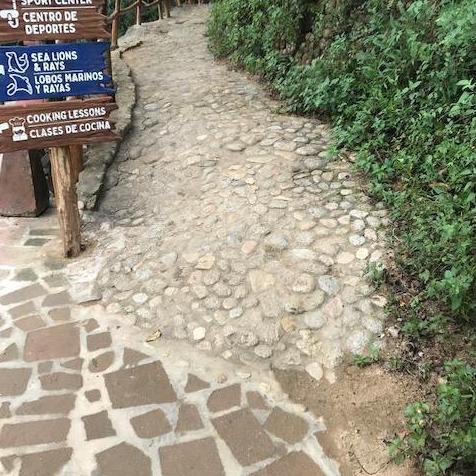 Walking into Las Caletas, the path is uneven/bumpy to the ceremony and reception.
We Strongly recommend flat shoes because:
1) we care about you & your ankles
2) open bar just made this harder