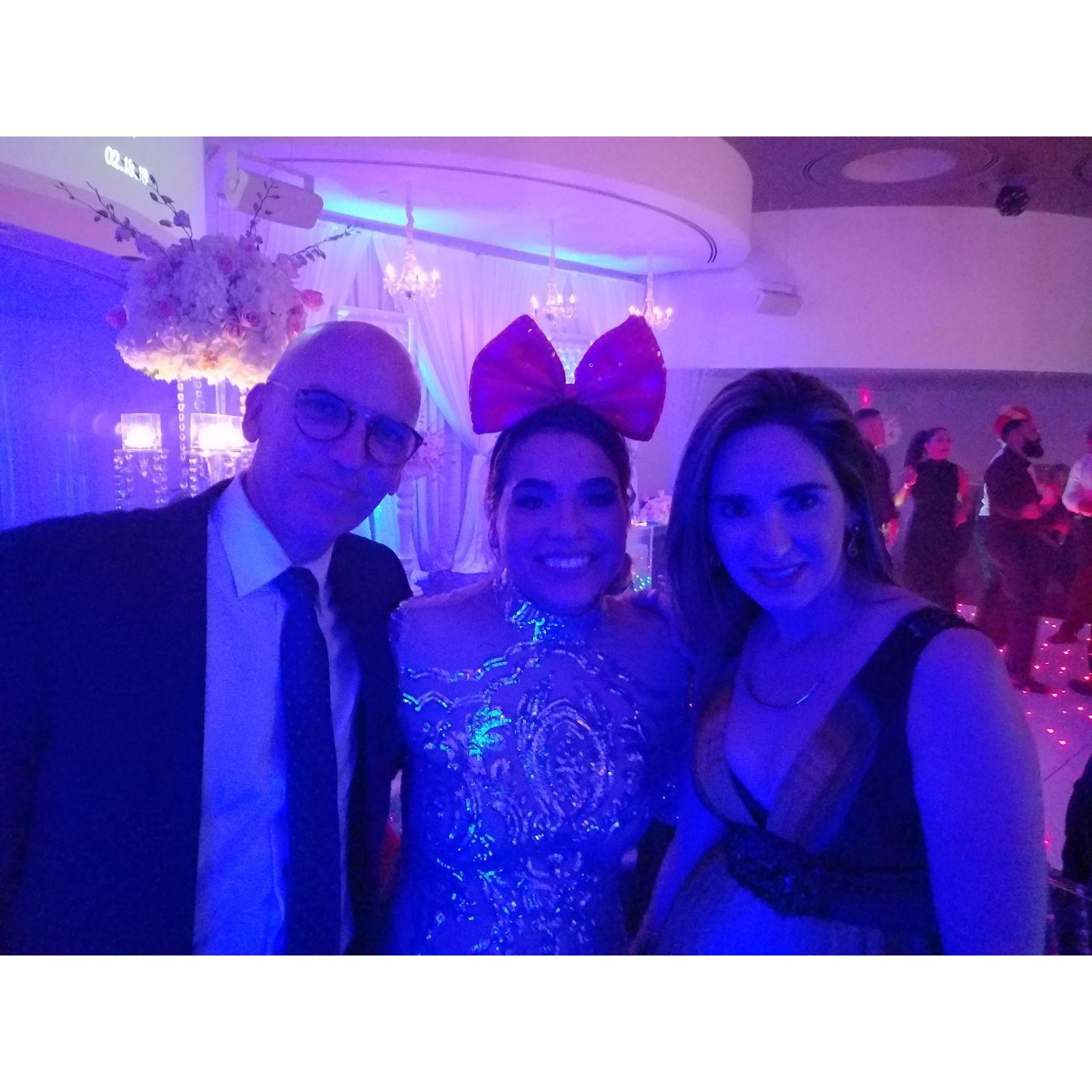 Con mi bella sobrina Andrea Mieres en su matrimonio en MIami.