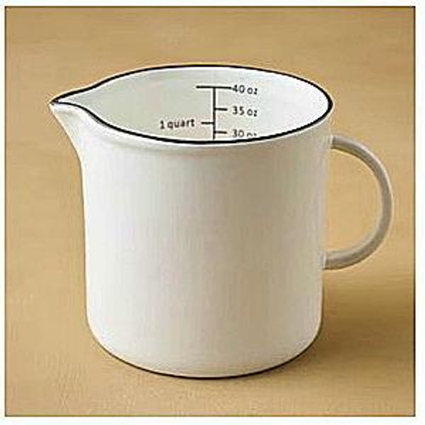 Magnolia Black Rim Measuring Pitcher (large)