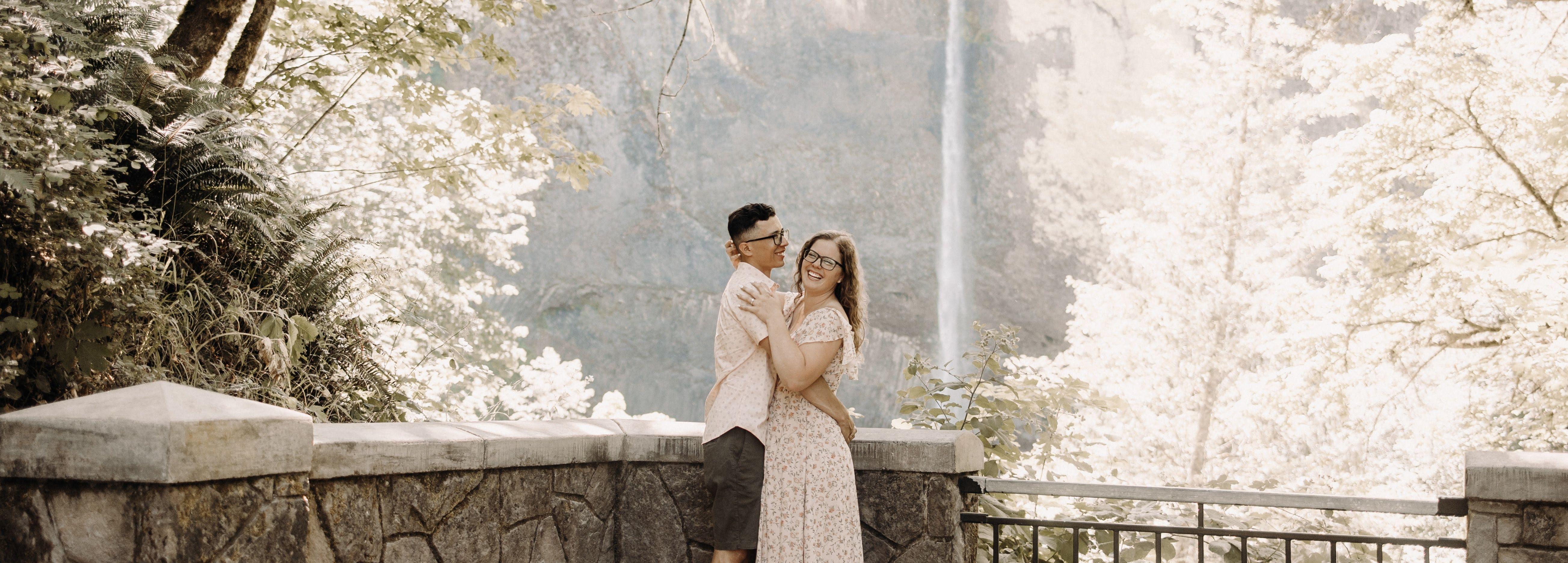 The Wedding Website of Dakota Shadoan and Allison Fosmark