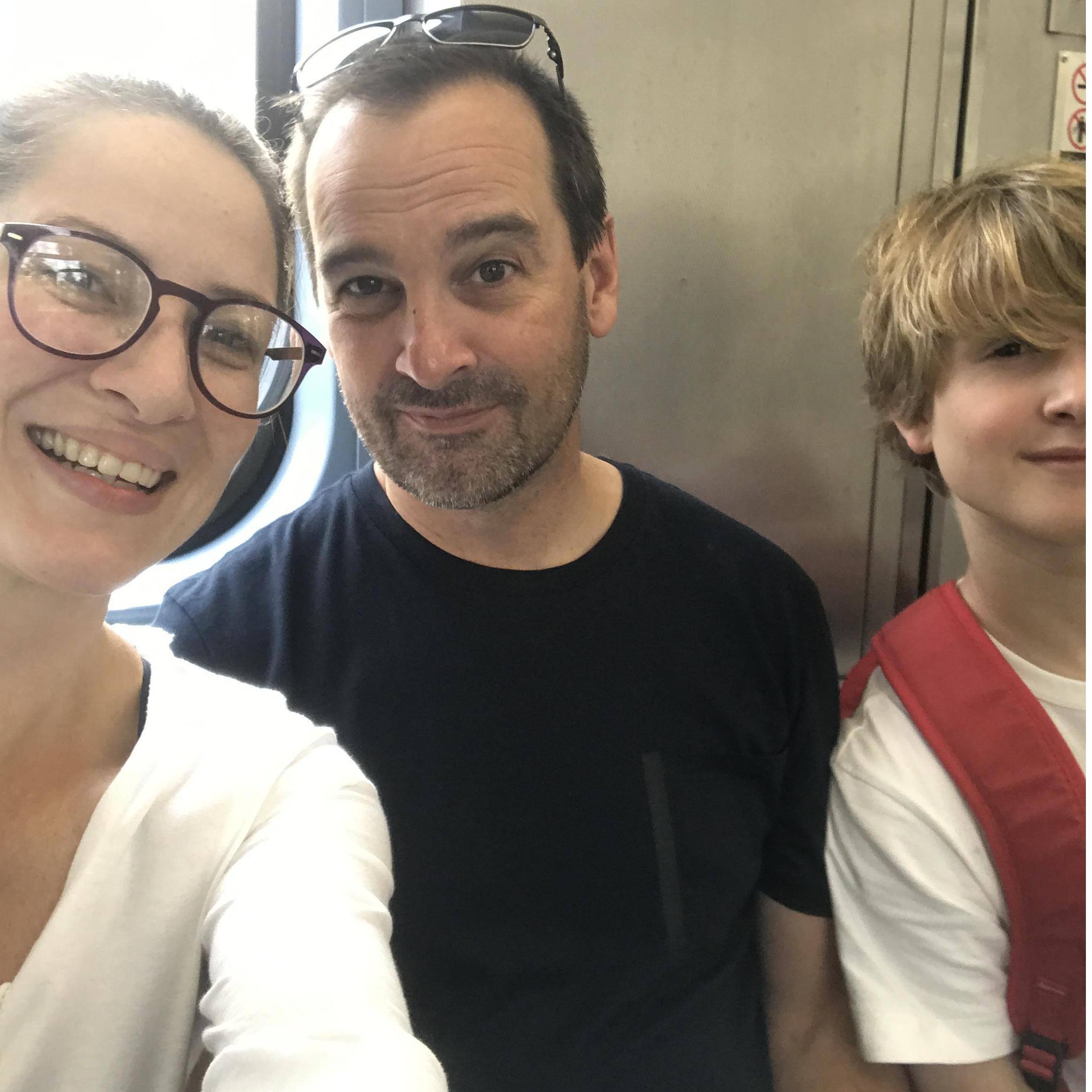 Fun family trip to Chicago to visit Lara's family!