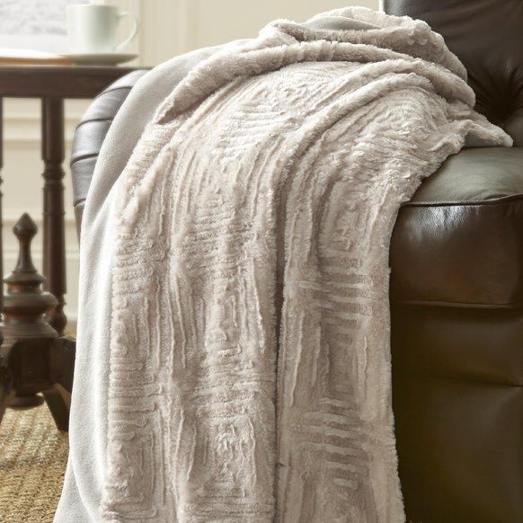 Dillon Luxury Throw