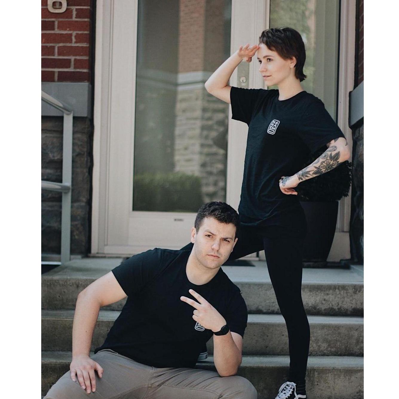 Riley and his sister Bailey! How are they so effortlessly cool?