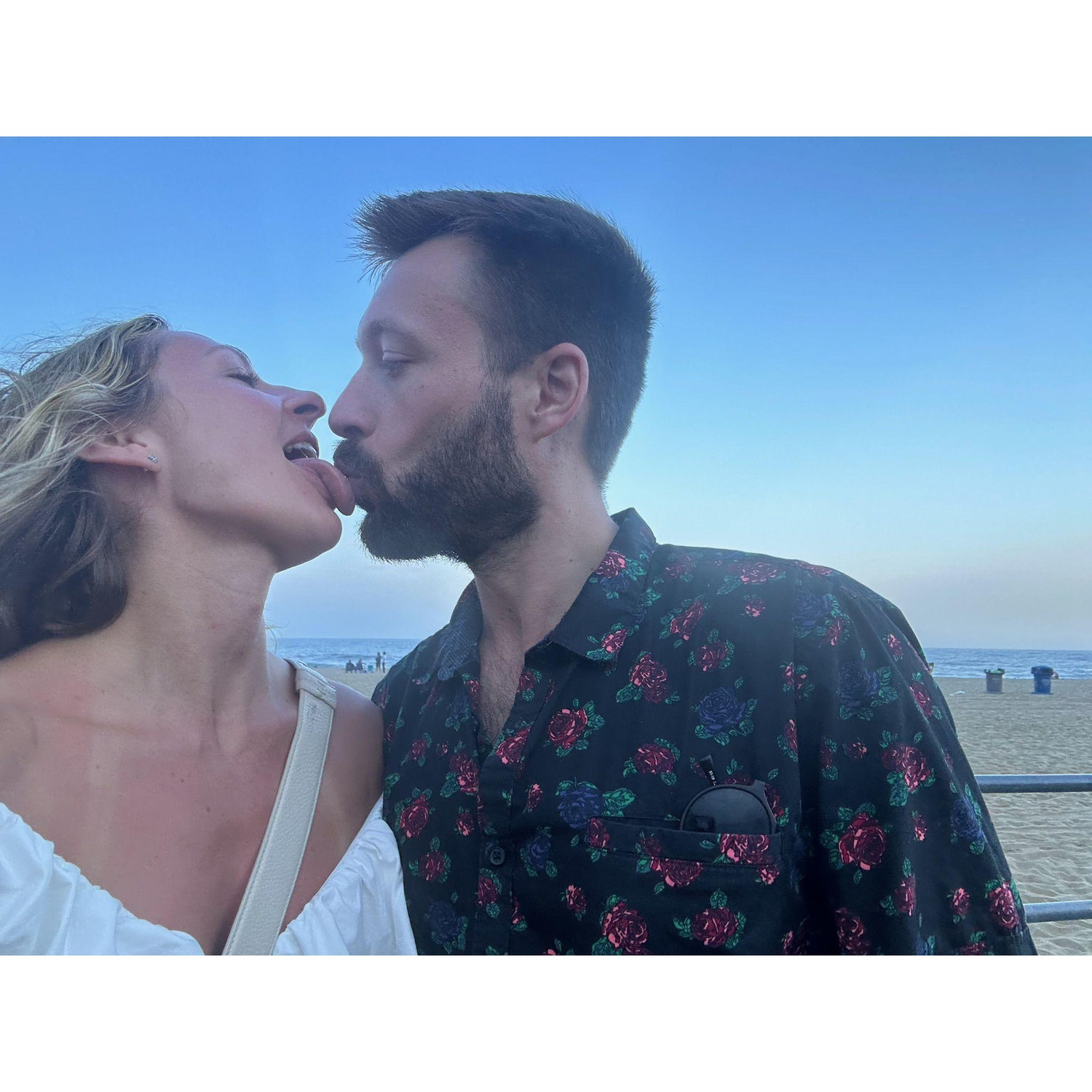 Kissin some more…