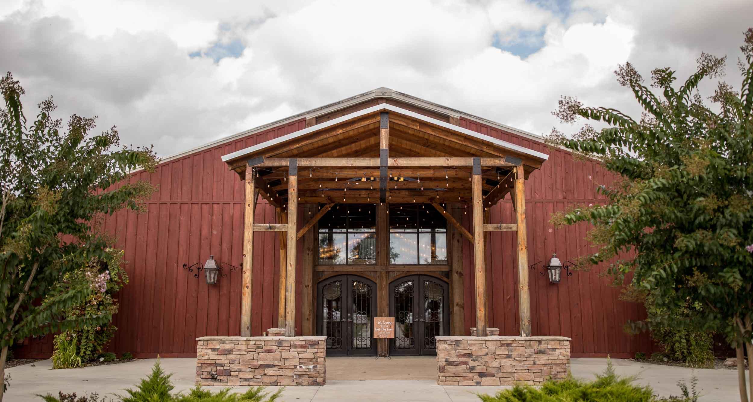 The Wedding Website of Leah Shinpaugh and Henley Headrick