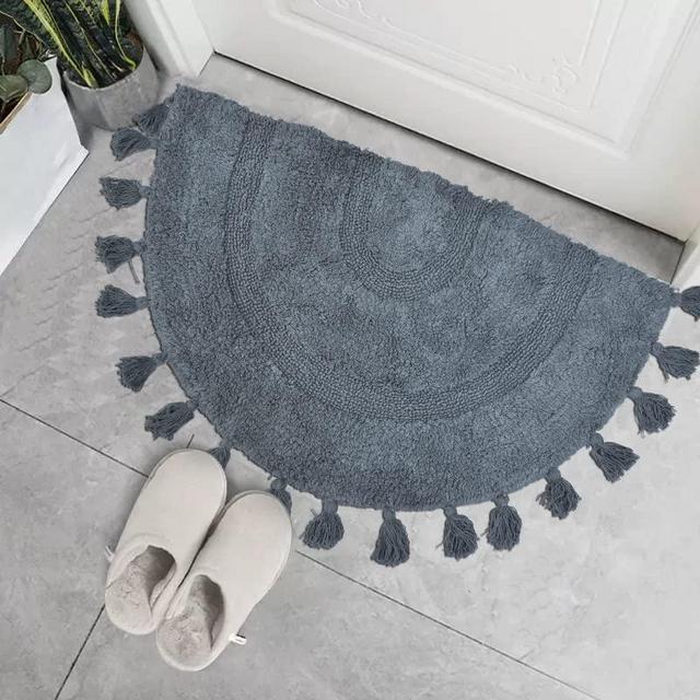 Half Circle Boho Bathroom Rug with Tassels 100% Cotton Hand-Woven Bath Mat Non Slip Absorbent Bath Rugs with Rug Pad Washable Boho Bath Mat Carpet for Tub, Shower 20"x32",Grey