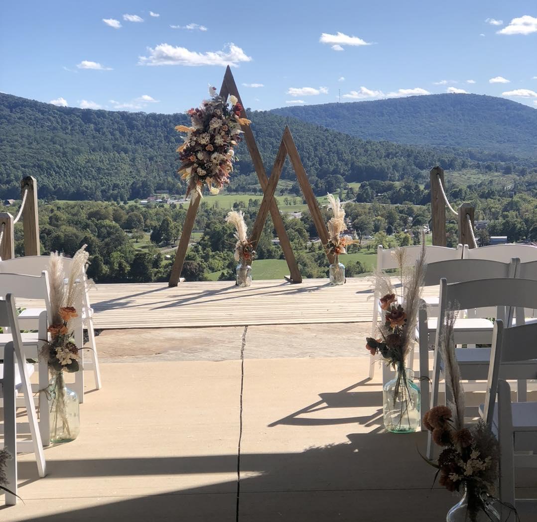 The Wedding Website of Robin Rhodea and Chad McKamey