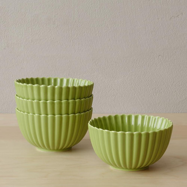 WENSHUO Flower-Shaped Daisy Bowl Set, 5.5" D × 2.9" H,17 fl oz Avocado Green - Pack of 4，Ceramic Small Cereal Bowls Dishwasher & Microwave Safe