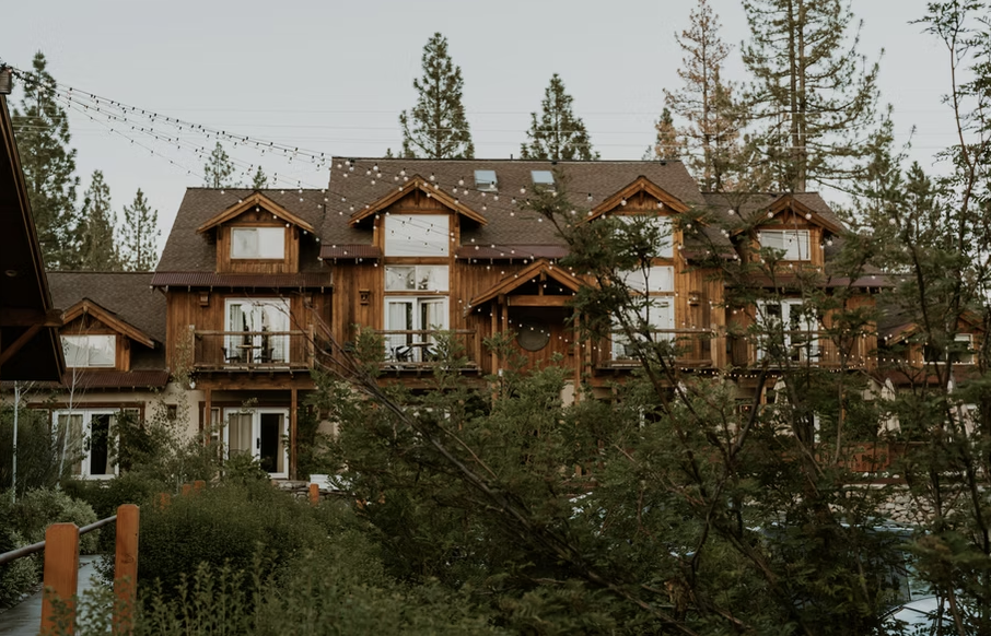 The Wedding Website of Natalie Kugler and Hector Alamillo