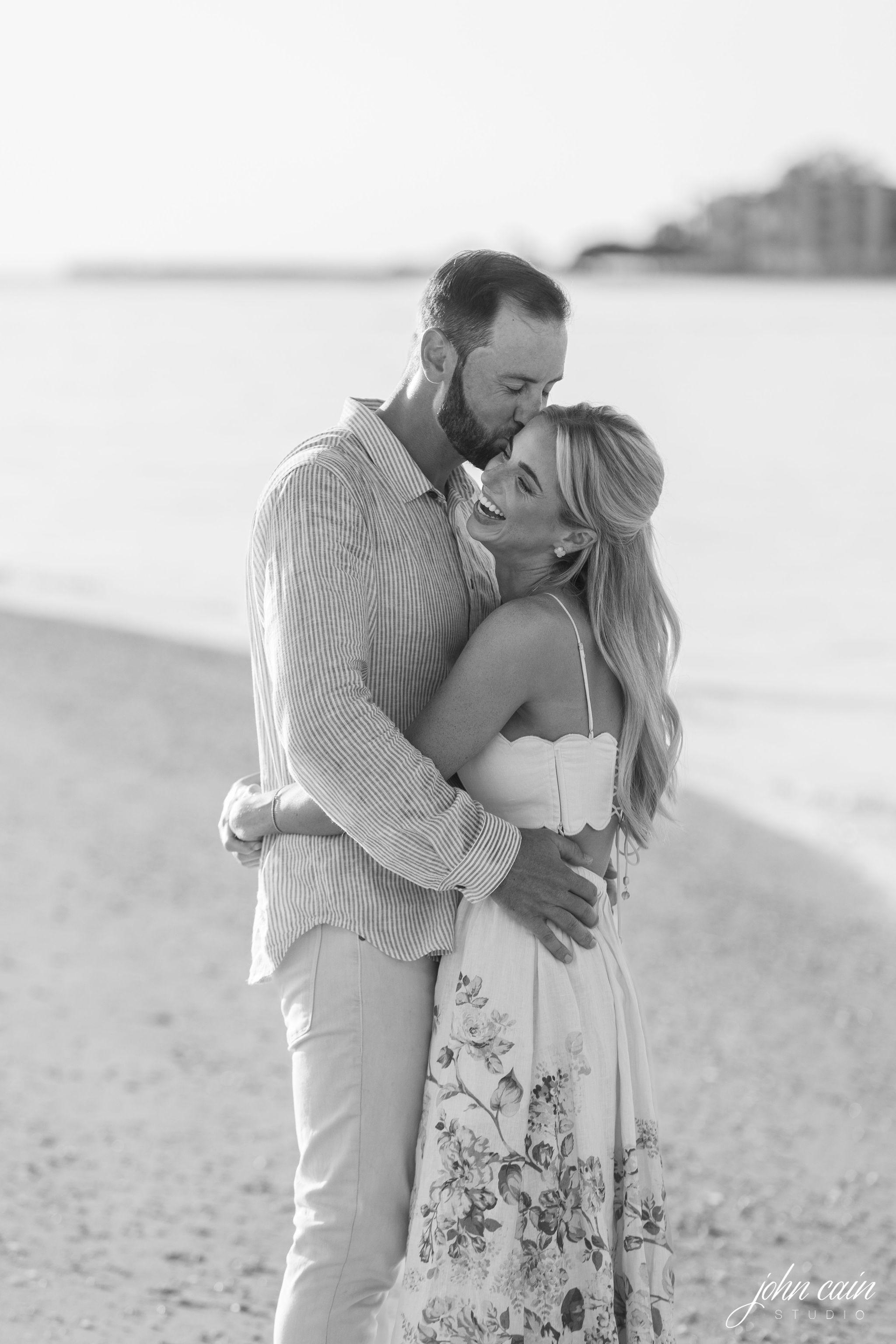 The Wedding Website of Lyndsay Drake and Cody Schmidt