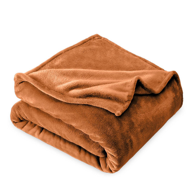 Sienna Microplush Full/Queen Fleece Blanket by Bare Home