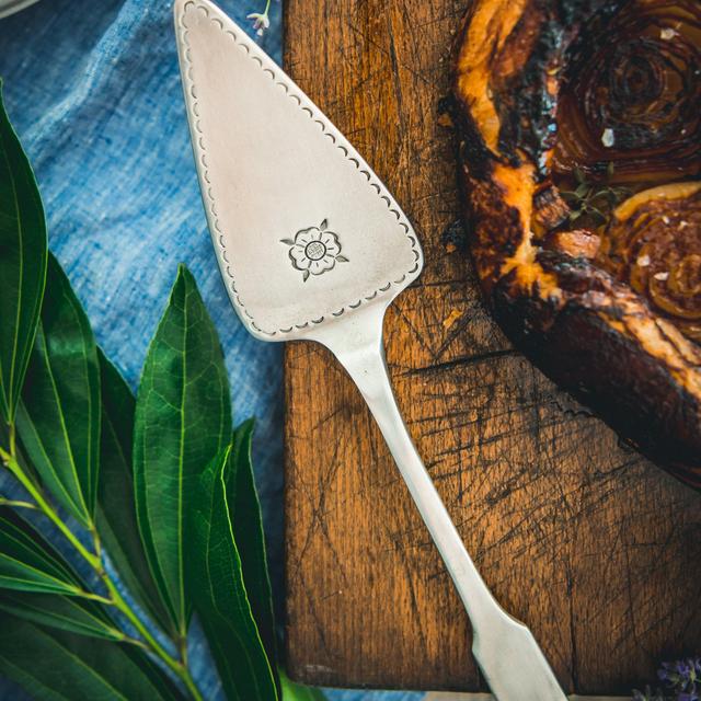 MATCH Pewter Pie Server