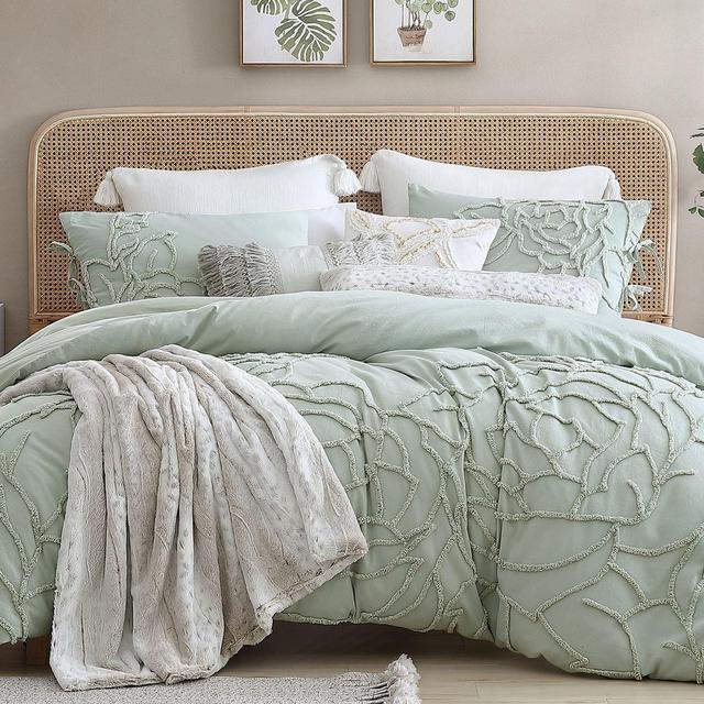 Peri Home Chenille Rose Comforter Set, King