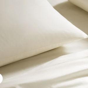 Luxe Sateen Core Sheet Set - Queen / Cream