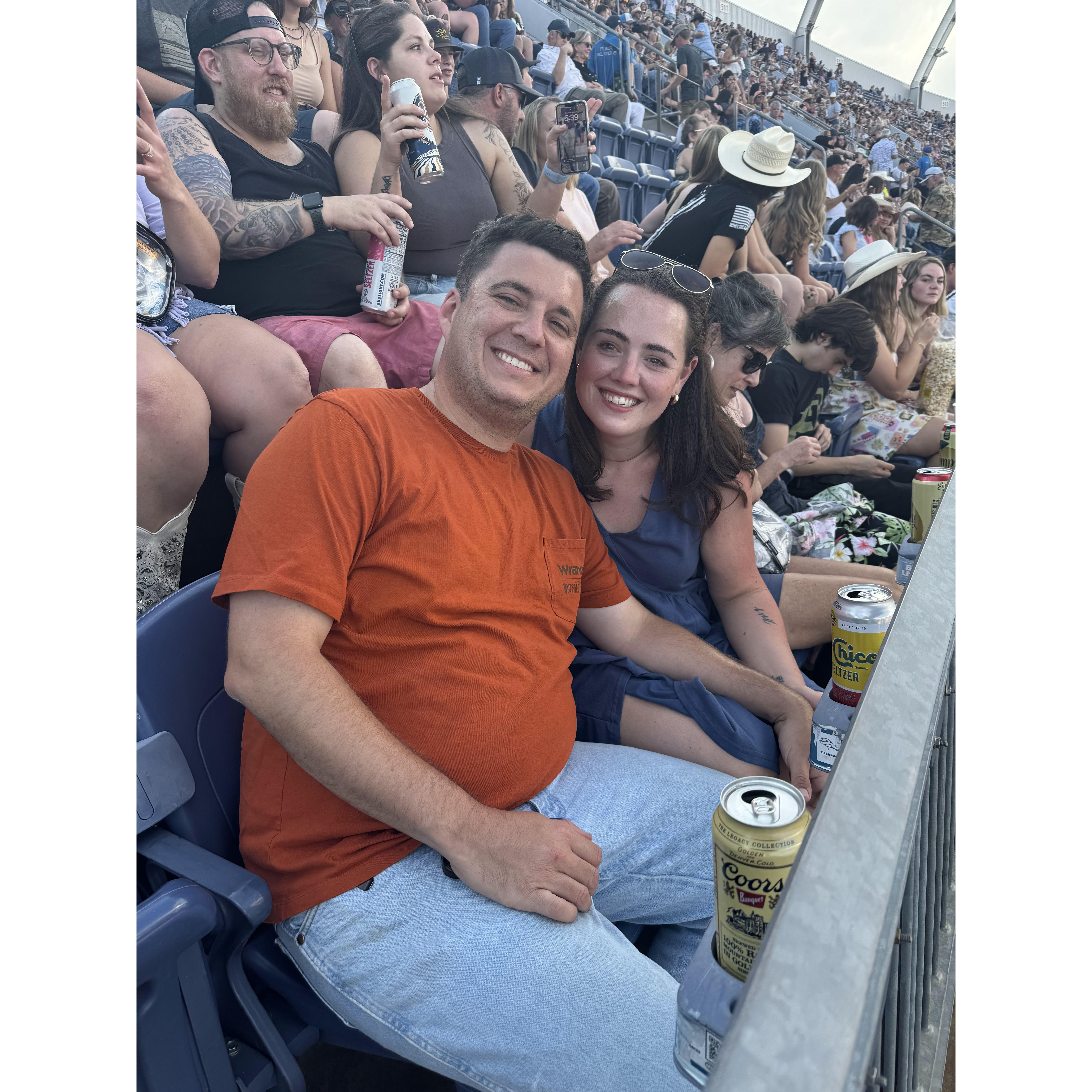 Kenny Chesney Concert and Leah's first stadium show!