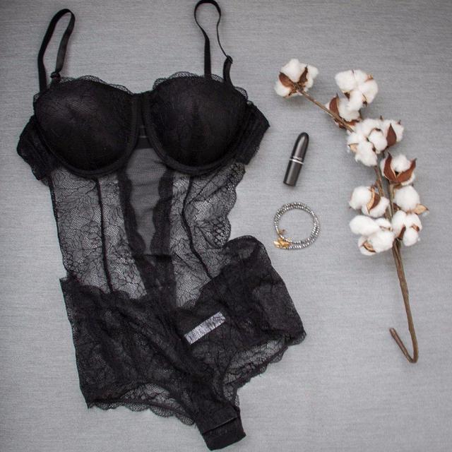 Scalloped Lace Padded Teddy - Black